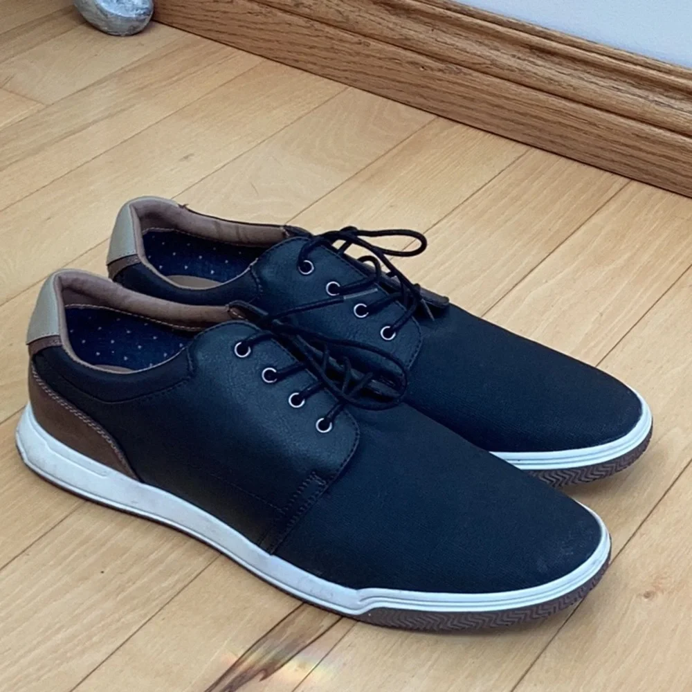 Hawker Rye Thorelle Textured Sneaker Black Brown Stitch Fix. Men’s size 13